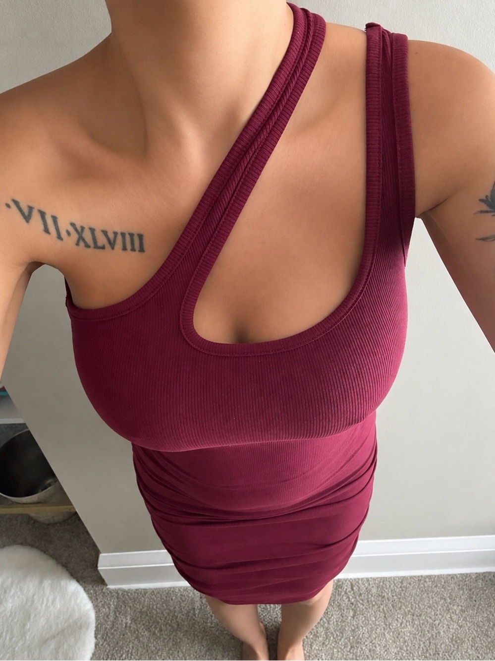 Women’s Asymmetric One-Shoulder Ribbed Dress in Burgundy - Picture 1 of 4